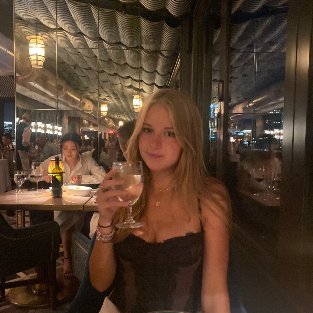 Meet your Posher, Lizzie
